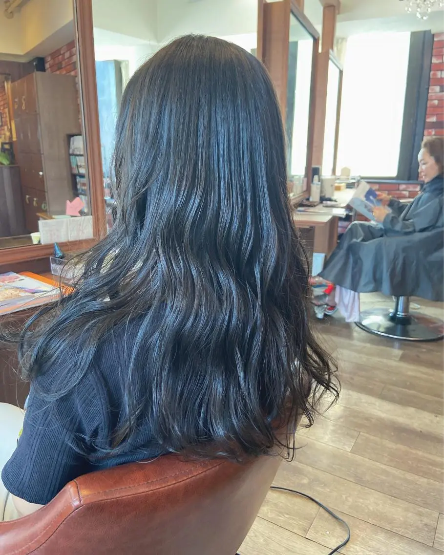 ロング 眞壁 華子のヘアスタイル