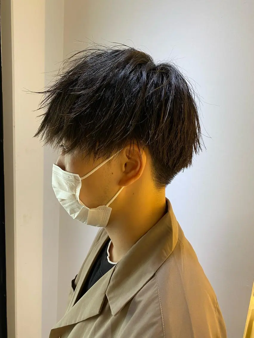メンズ メンズパーマ メンズツイストパーマ ツイストパーマ カット パーマ 西山 恵太郎のヘアスタイル