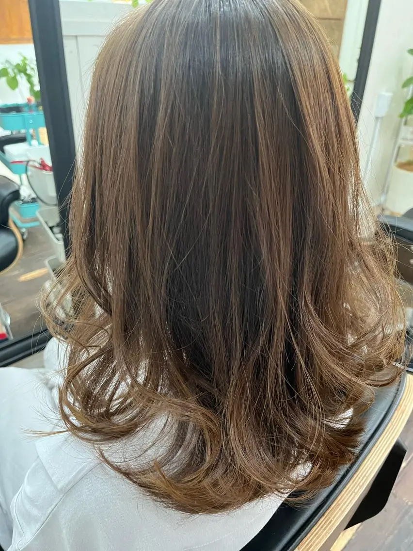 セミロング 紙屋 隼人のヘアスタイル