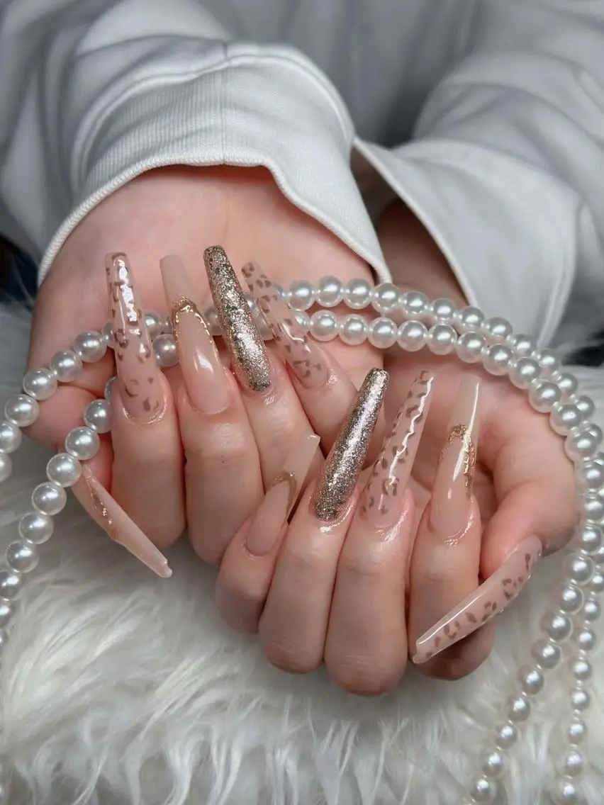 ネイル オーロラネイル フレンチネイル ジェルネイル ハロウィン キラキラネイル ハンドネイル Hbaby nailのネイルデザイン