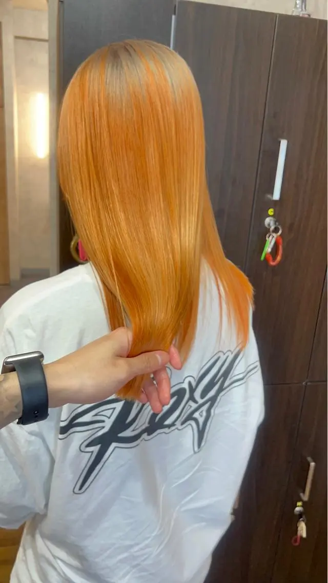 セミロング ヘアカラー 心斎橋なんば 大野竜輝のヘアスタイル