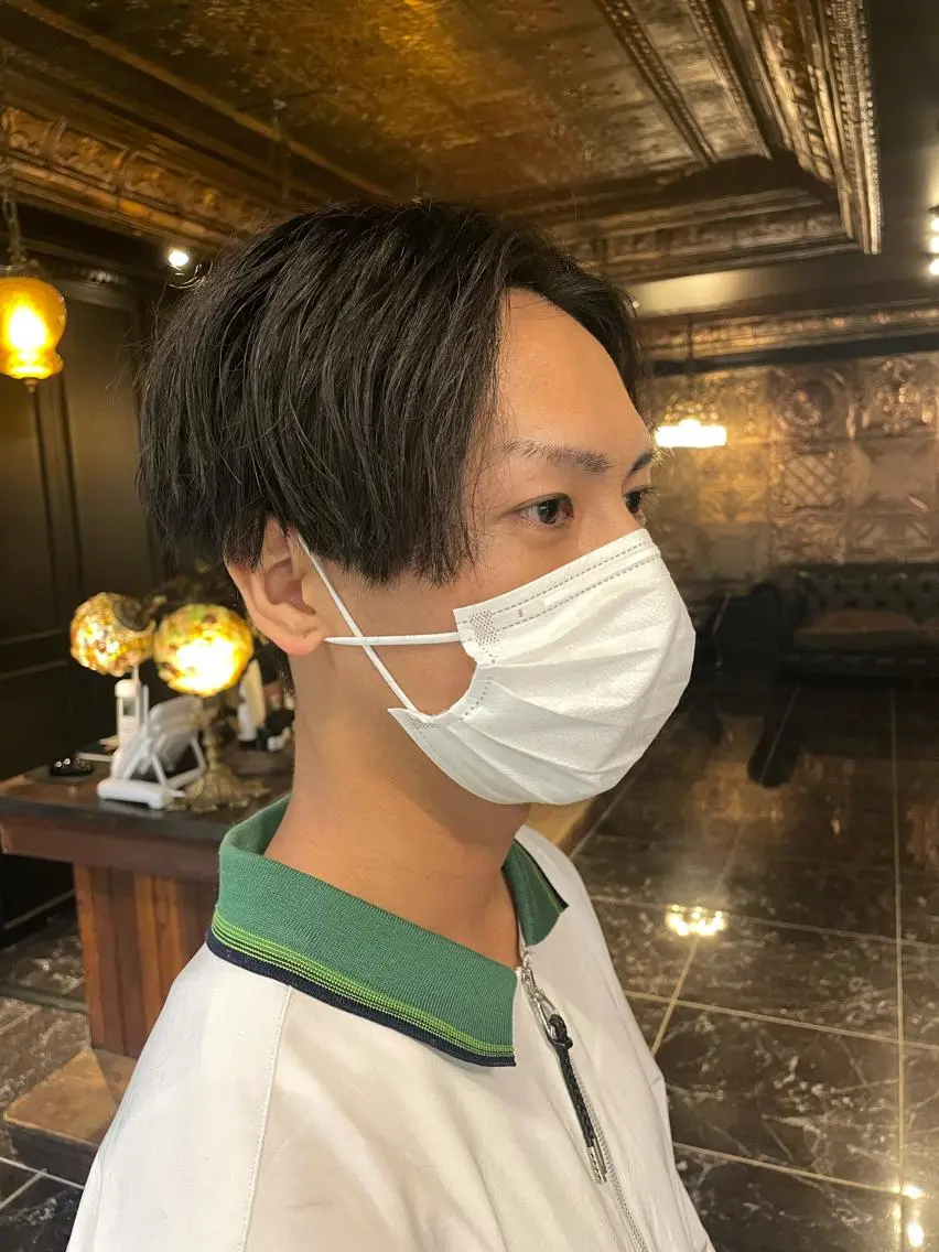 ショート パーマ ヘアアレンジ メンズ くびれレイヤー/艶 カラー　MADOKAのヘアスタイル