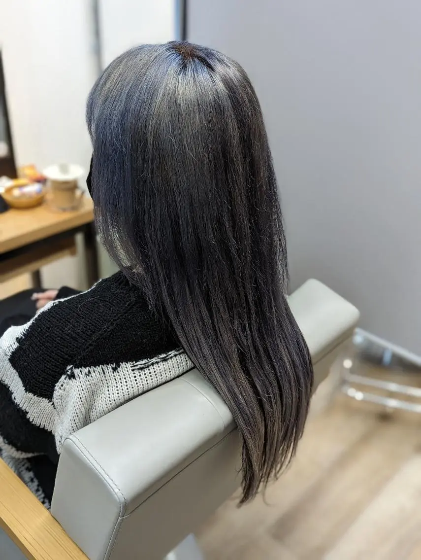 ロング カラー アッシュ アッシュグレー アッシュグレージュ ブリーチ グレージュ ヘアカラー トリートメント Kokeshi/吹上 /Rymlhairのヘアスタイル