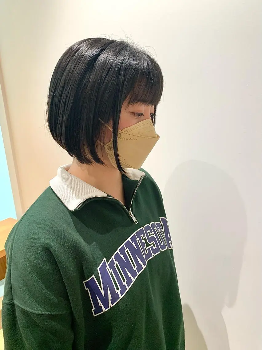 セミロング カラー アイブロウ ボブ 透明感カラー ボブ 髪と心を整える美容師のヘアスタイル