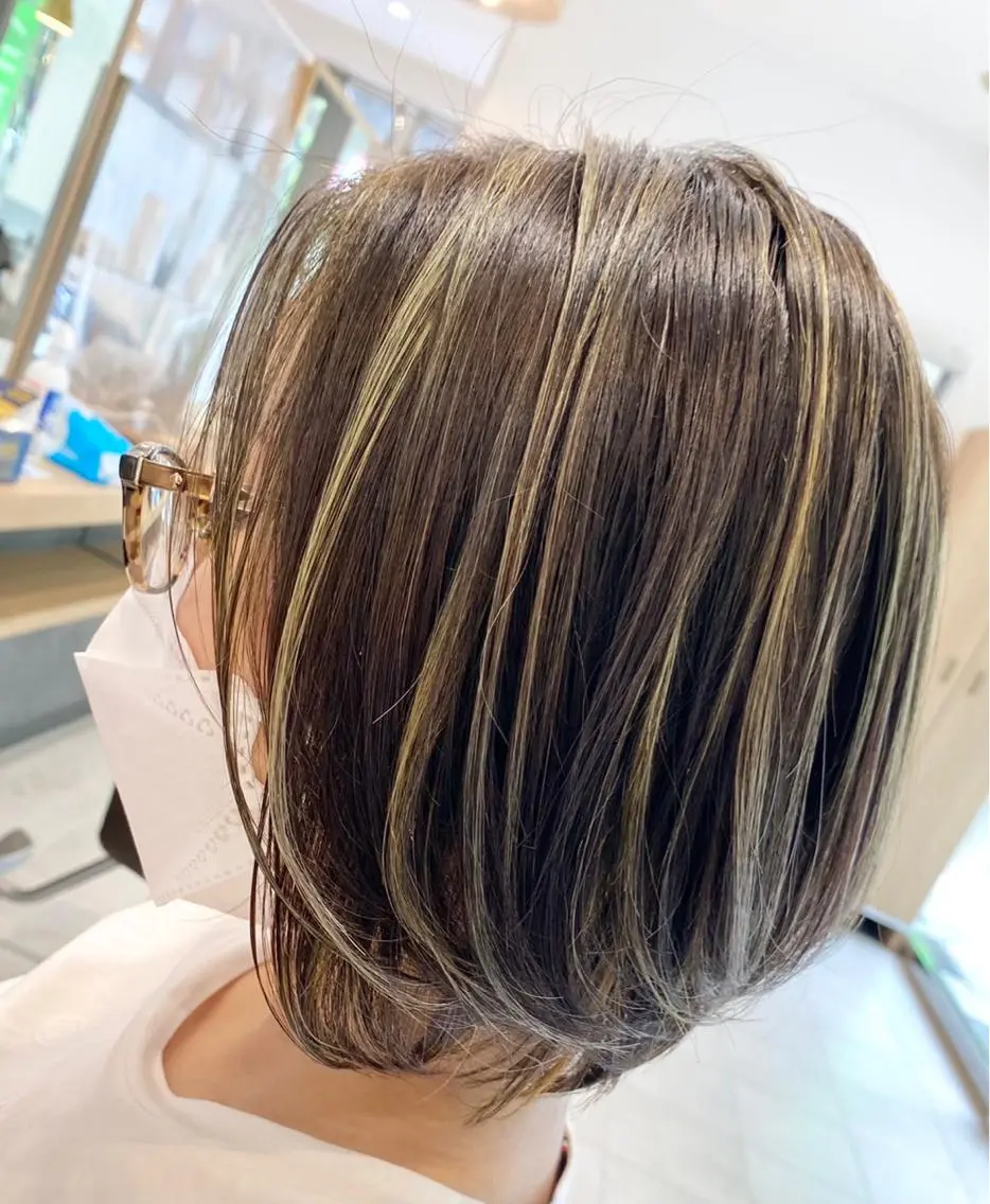 ショート カラー ヘアカラー トリートメント ヘアセット 渡部雄大 ショート／縮毛矯正のヘアスタイル