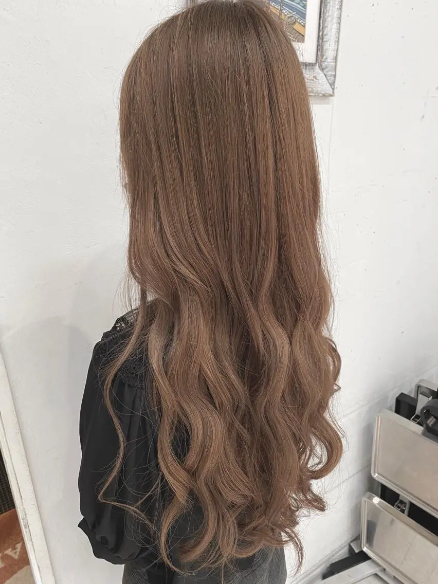 セミロング カラー ブリーチ koheiのヘアスタイル