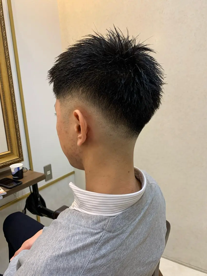 ショート メンズ フェードカット スキンフェード 土屋 竣奨のヘアスタイル