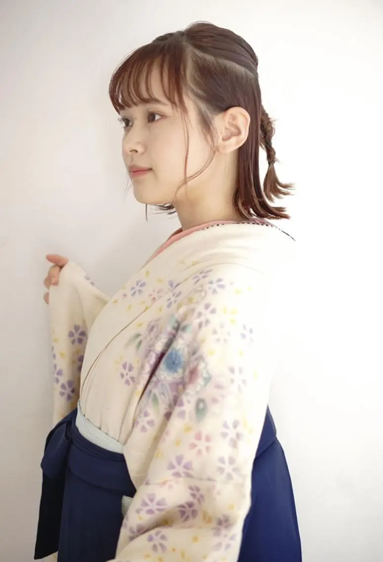 ヘアアレンジ 成人式 ハーフアップ ボブ 卒業式のヘアスタイル おくれ毛 前田 裕介のヘアスタイル