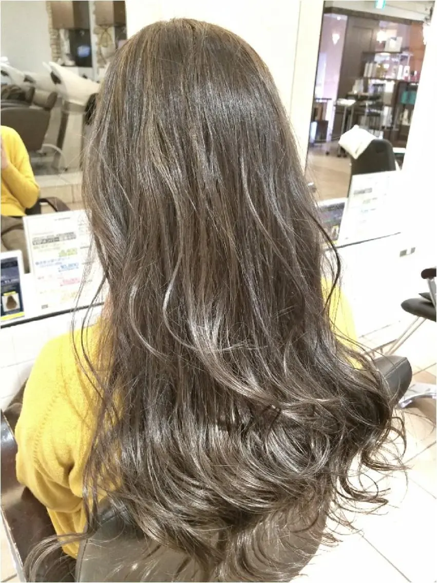 ロング カラー グレージュ 【髪質改善美容師】t occa茨木篠原健太のヘアスタイル