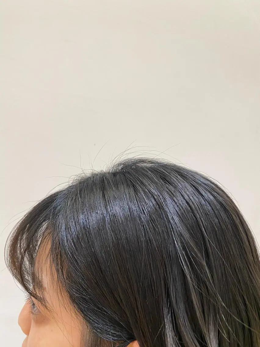 ミディアム カラー 黒髪 ブルーカラー ブルーブラック 🌻おおとみはな/ レイヤー/Wカラ🌻のヘアスタイル
