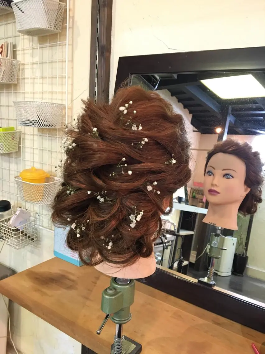 ロング カラー パーマ ヘアアレンジ ヘアセット brille ~eyelash~のヘアスタイル