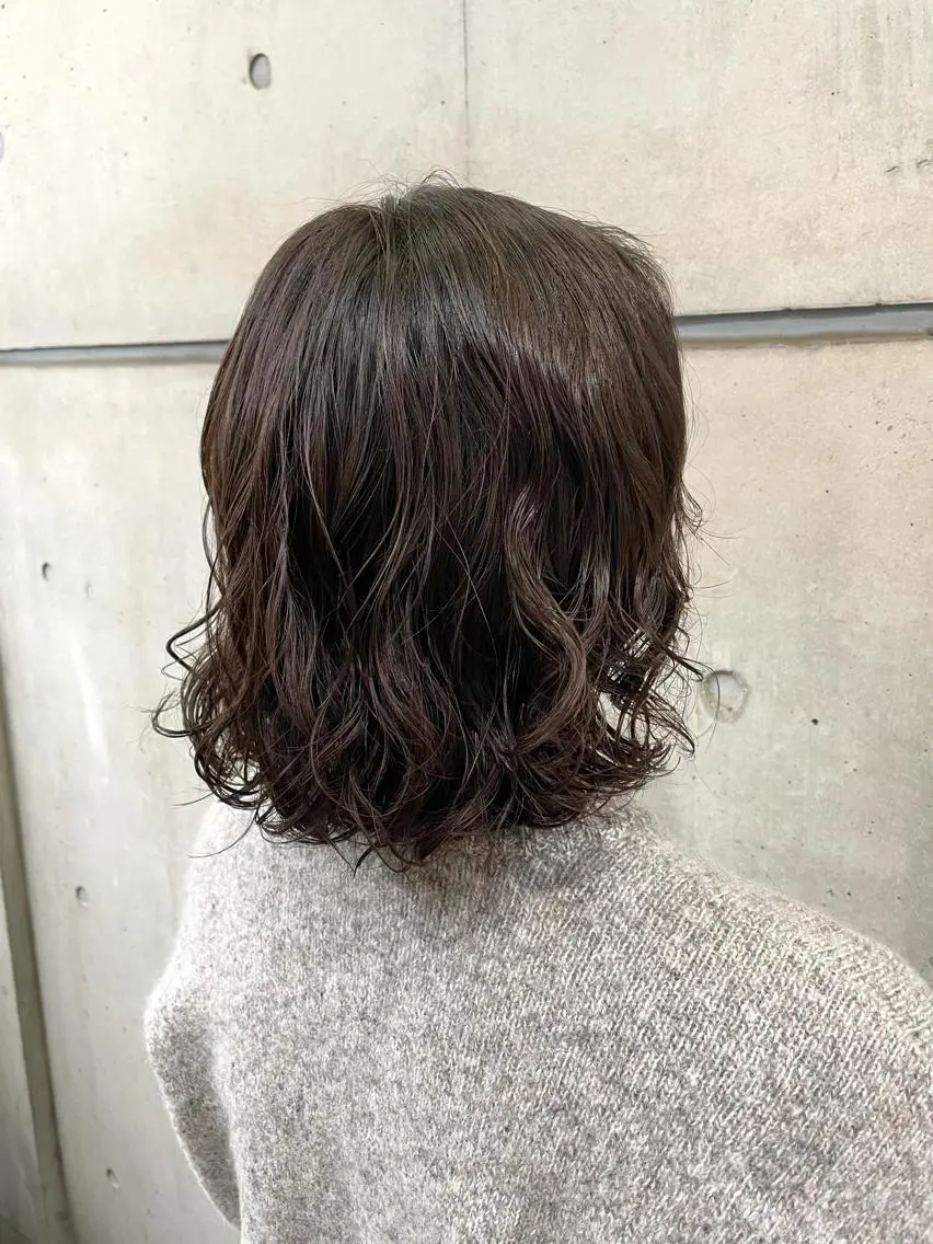 ミディアム パーマ カット パーマ 髪質改善 縮毛矯正/ レイヤー/銀座/本木のヘアスタイル