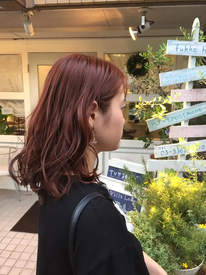セミロング カラー ピンクカラー N°+aero 🦔近藤　のぞみ🦔のヘアスタイル