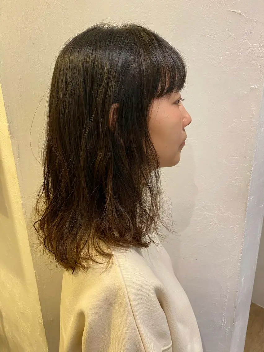 ミディアム ミディアムパーマ インナーカラー/ KANAのヘアスタイル
