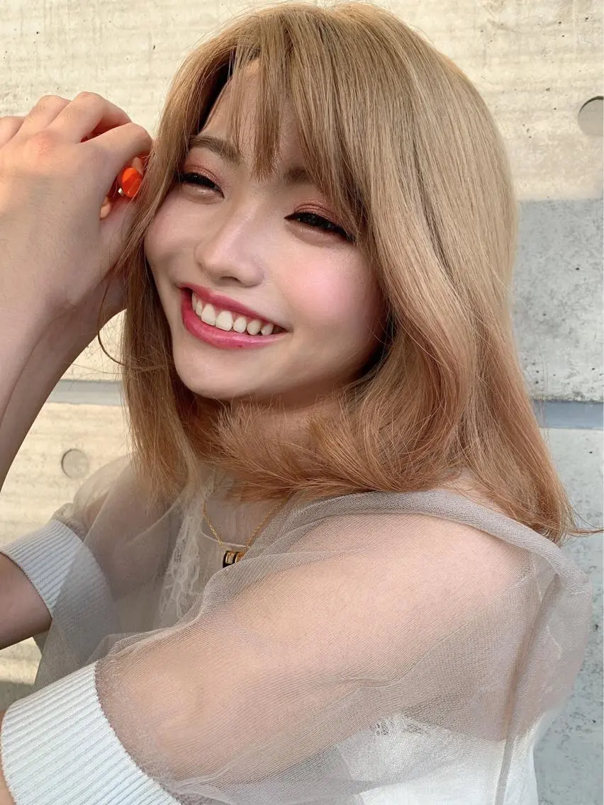 ミディアム カラー ヘアアレンジ ハイトーンカラー 💍透明感×韓流ハイ トーン💍RYUTAのヘアスタイル