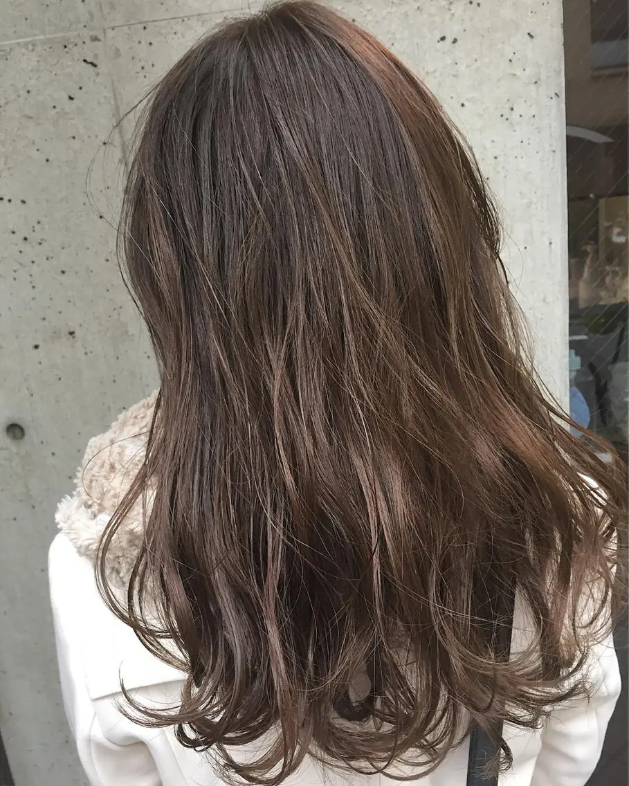 セミロング カラー パーマ ヘアアレンジ メンズ キッズ ネイル マツエク・マツパ メンズハイライト アッシュ ハイライトカラー ミント 外国人風カラー 顔まわりレイヤー× 韓国ヘアオタベシンヤのヘアスタイル