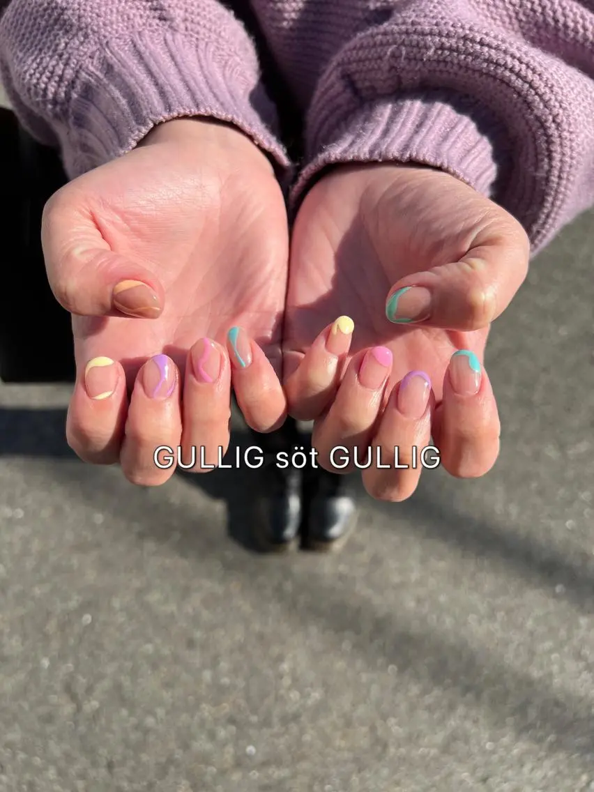 ネイル ハンドネイル フットネイル GULLIG söt GULLIGのネイルデザイン