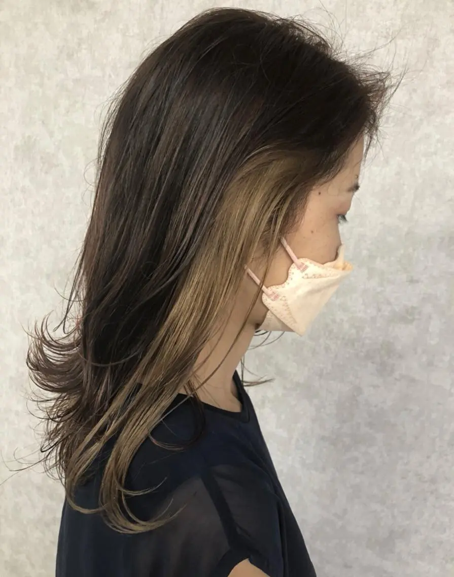 セミロング カラー ベージュカラー インナーカラー オレンジ オレンジベージュ ホワイトベージュ カット ヘアカラー トリートメント ショート、韓国メンズ ヘアのかつらぎのヘアスタイル