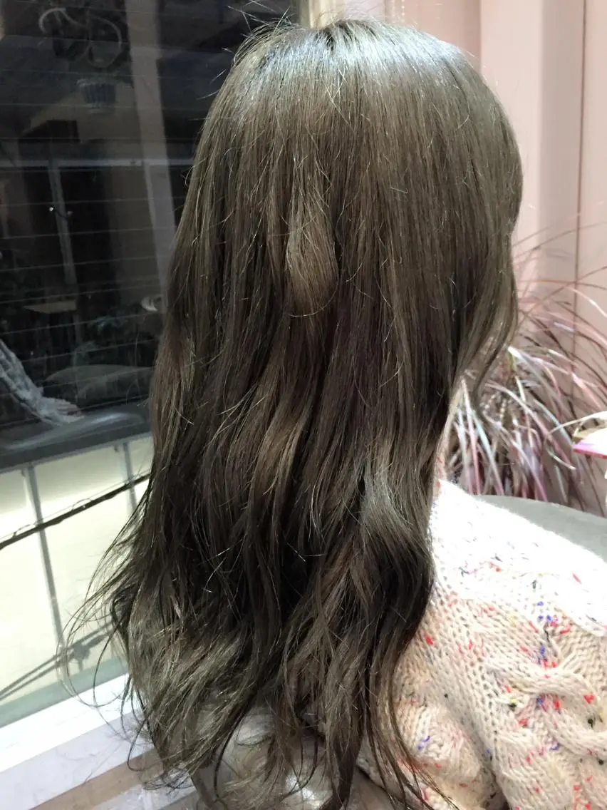 ミディアム セミロング ロング カラー アッシュ 原宿サロン代表 デザインカラー伊藤卓のヘアスタイル