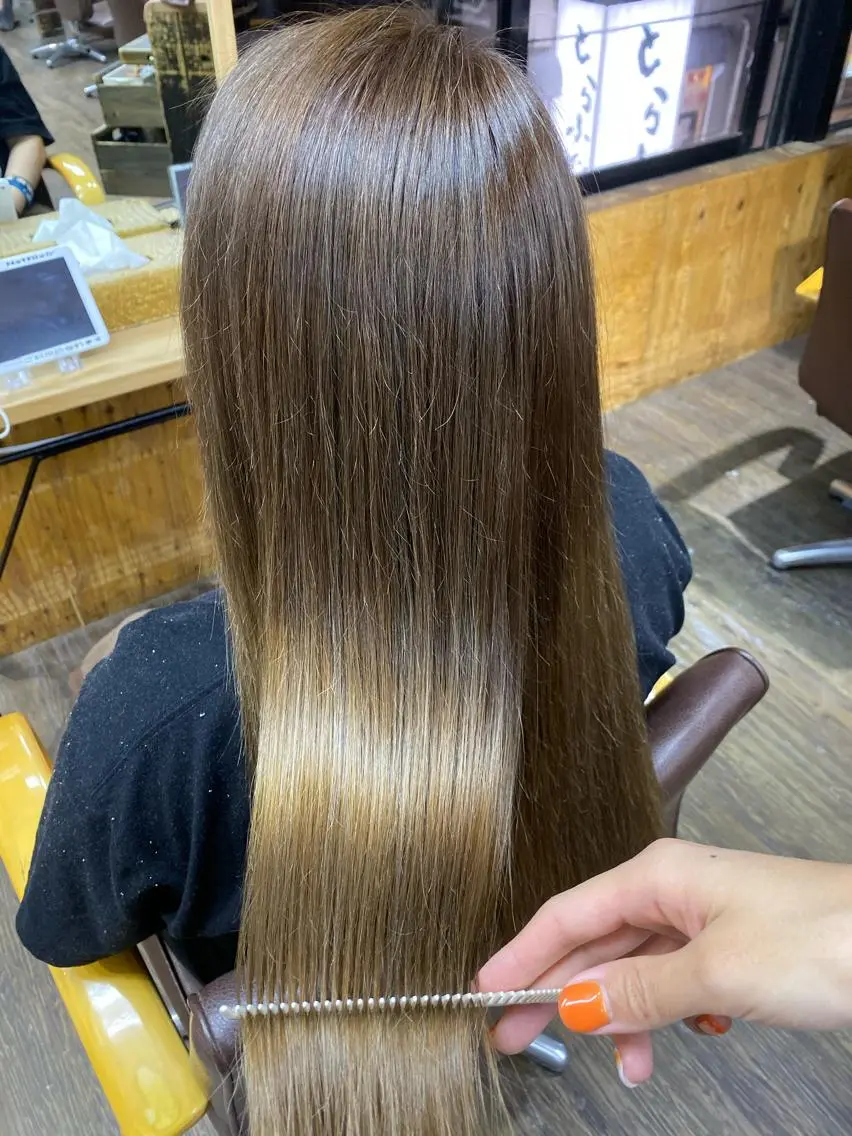 ロング カラー ベージュカラー IwAsh大和駅前店 河野亜里香のヘアスタイル