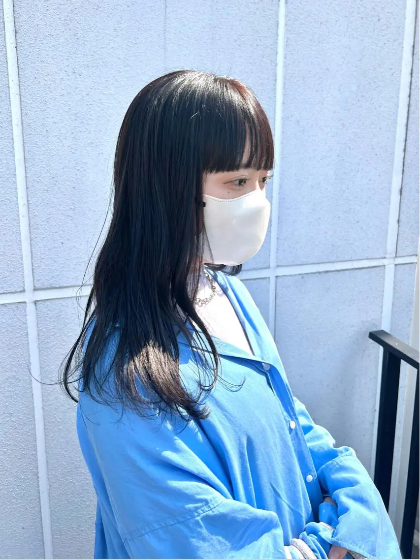 セミロング カラー 松坂 真衣のヘアスタイル