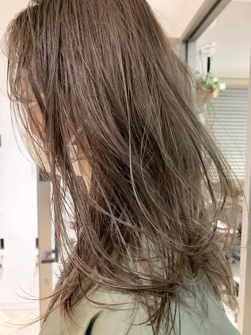 ロング カラー ヘアアレンジ ブリーチ カット ヘアカラー トリートメント 🌿ショート🌿 パーマ🌿淳平のヘアスタイル