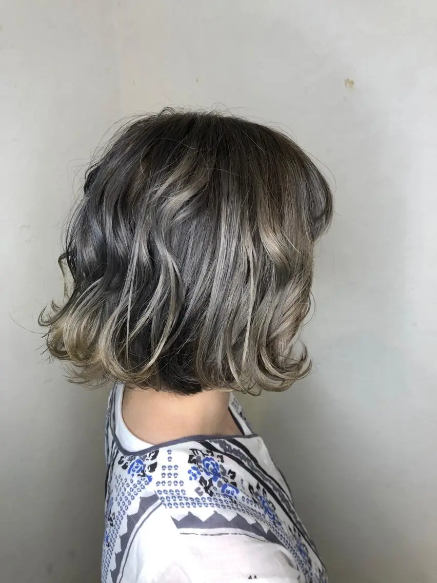 ショート カラー 透明感カラー グレージュ カット ヘアカラー トリートメント JILBLAN京都 ショート/ハイライトのヘアスタイル