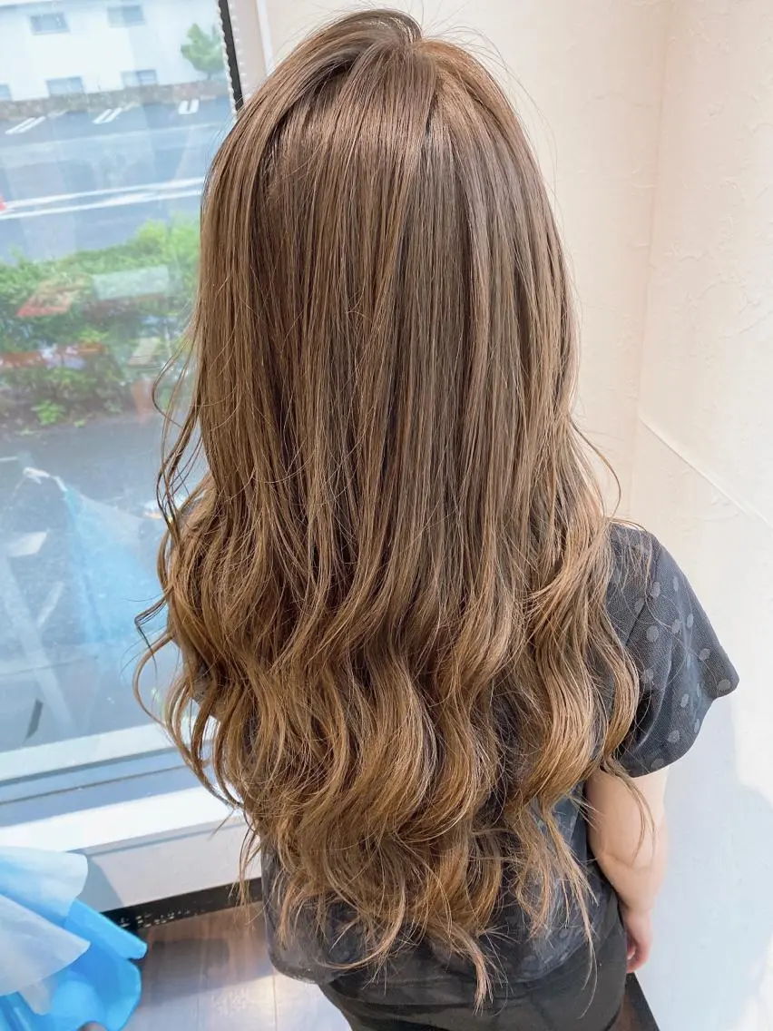 ロング カラー 川合 勇気のヘアスタイル