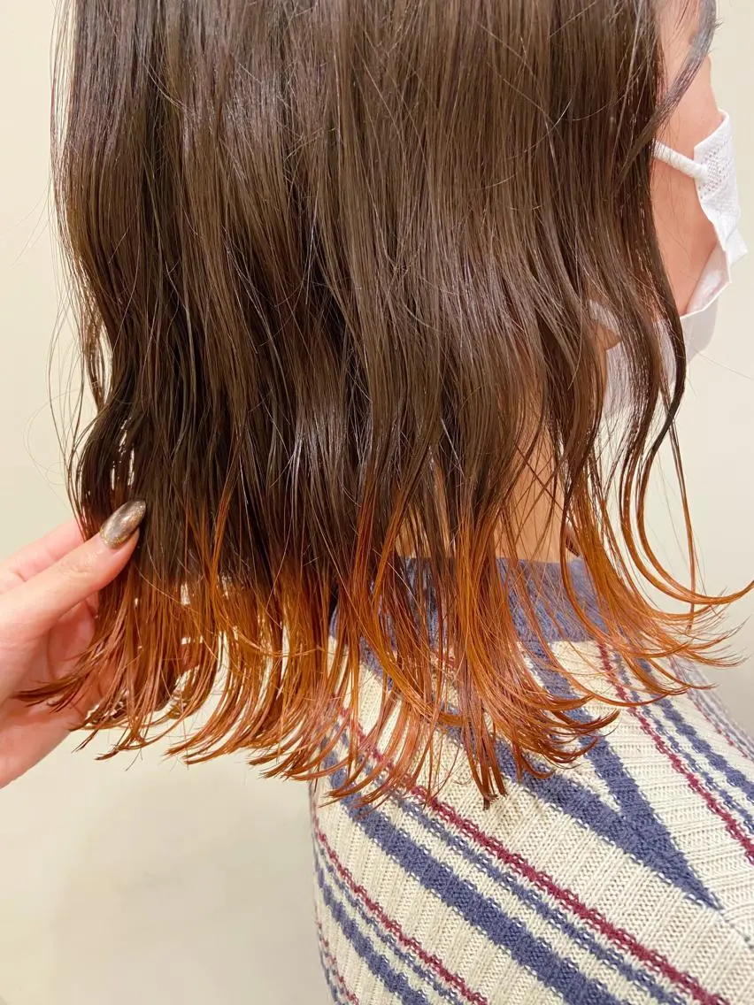 ミディアム カラー オレンジ Amour なぐらのヘアスタイル
