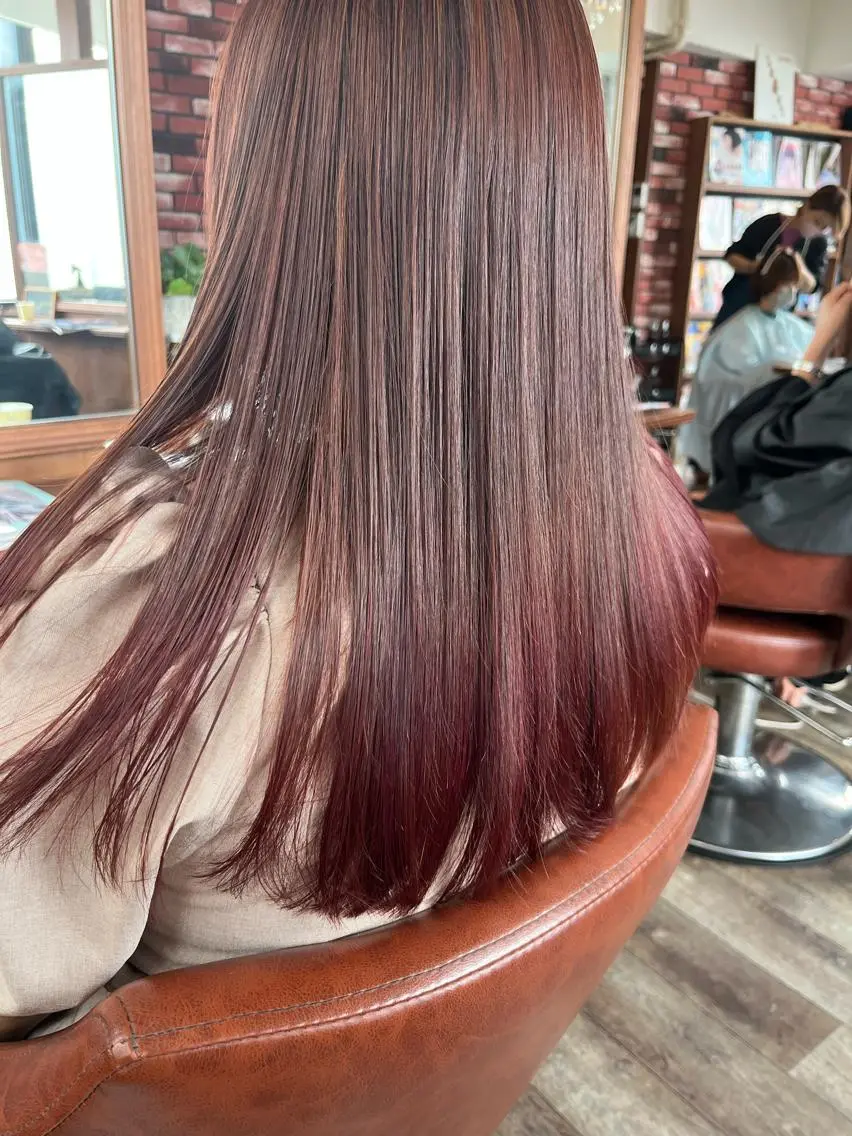セミロング カラー 眞壁 華子のヘアスタイル