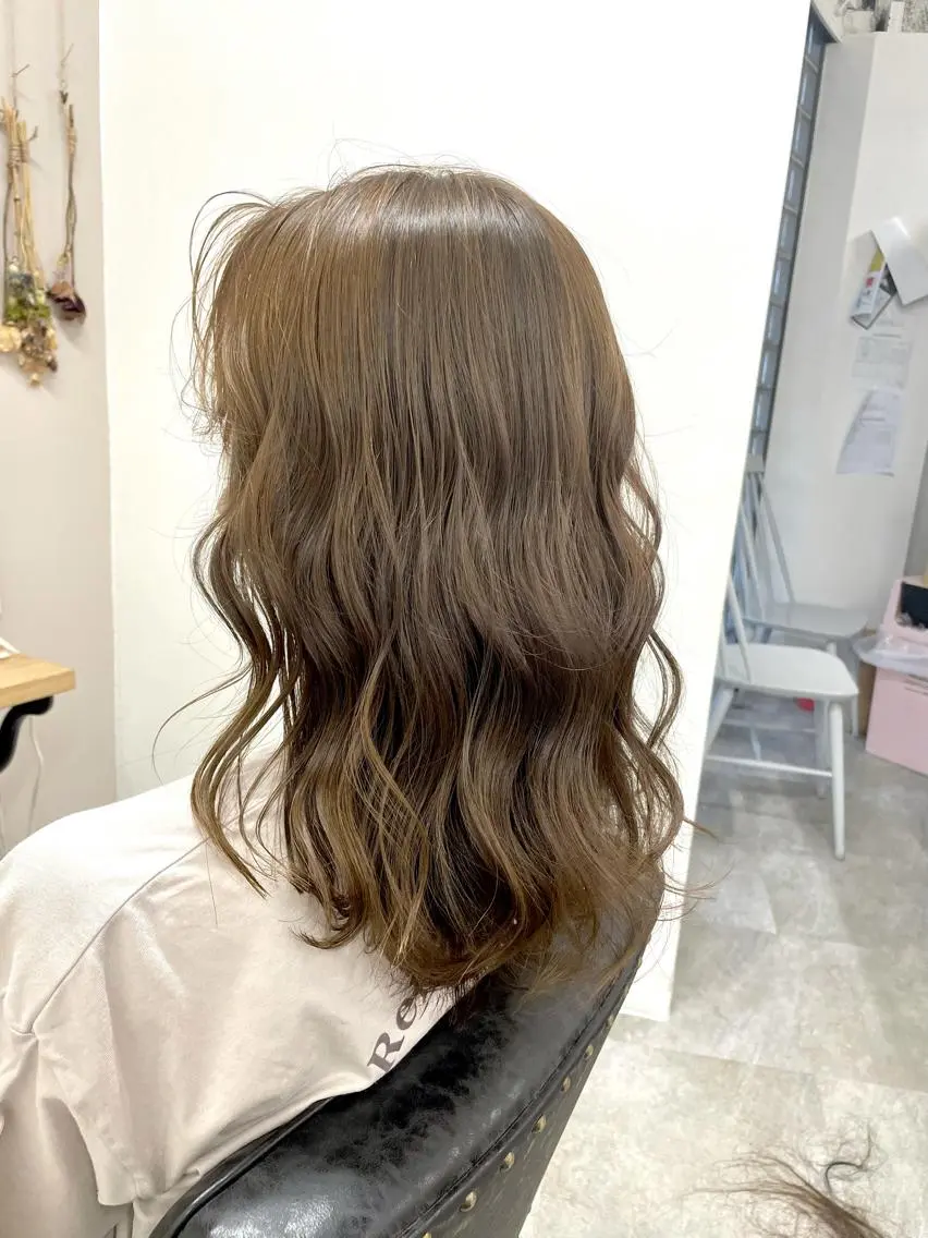 ロング カラー ブリーチなし透明感 🍀梅田・増田のヘアスタイル