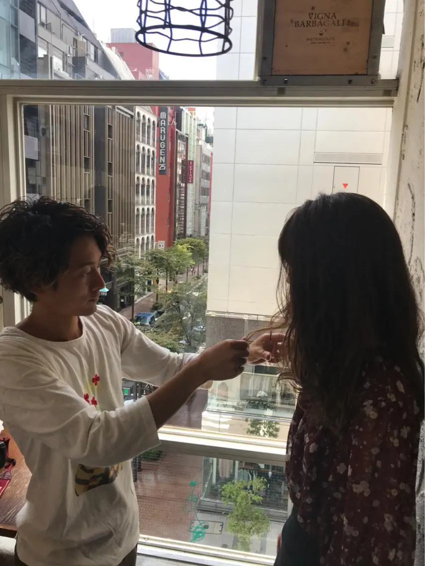 ロング カラー パーマ ヘアアレンジ ネイル マツエク・マツパ カット ヘアカラー トリートメント ヘアセット レイヤー＆カラー 人気美容師倉崎涼のヘアスタイル