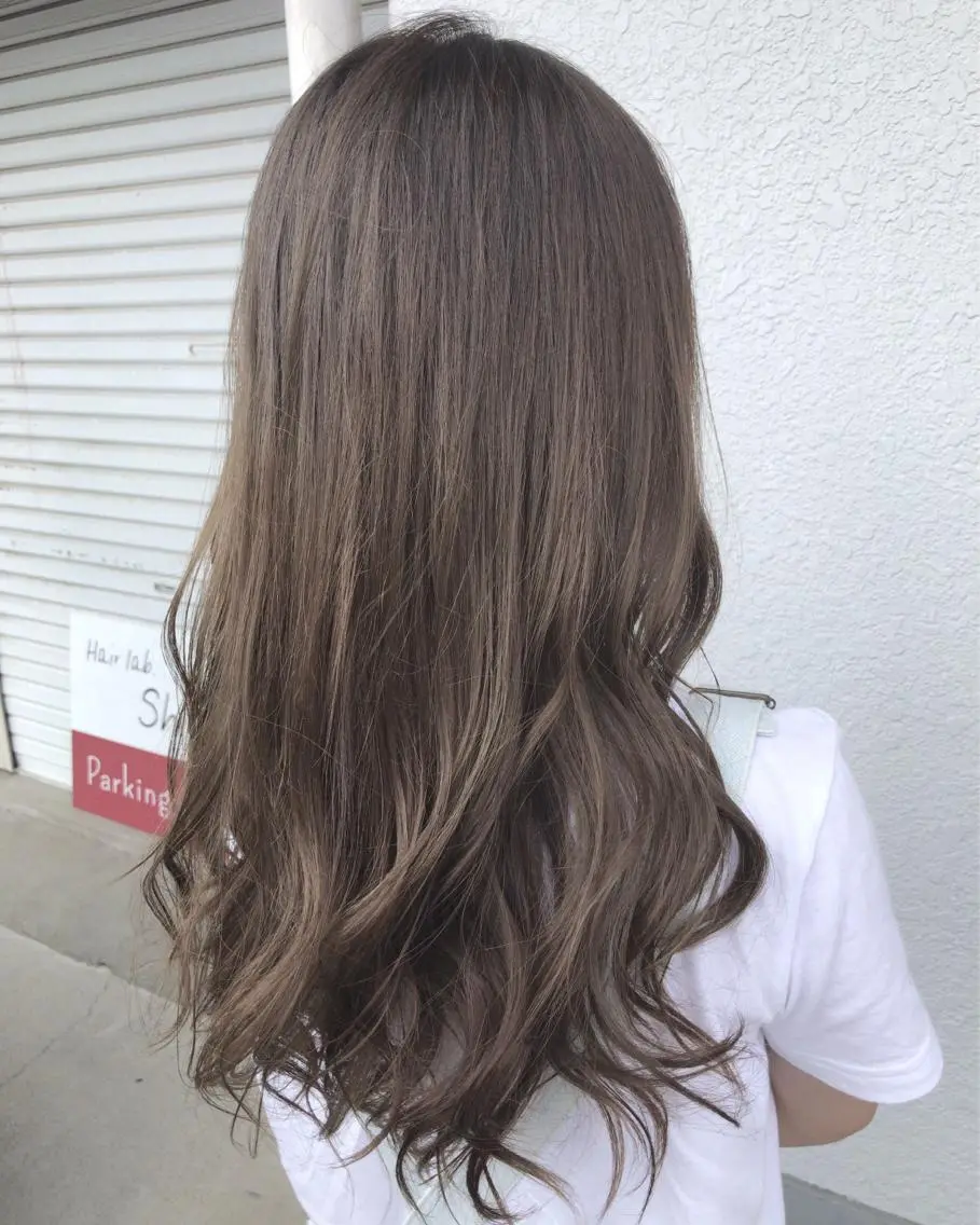 ロング カラー グラデーションカラー レイヤーカット匠 イソザキノリユキのヘアスタイル