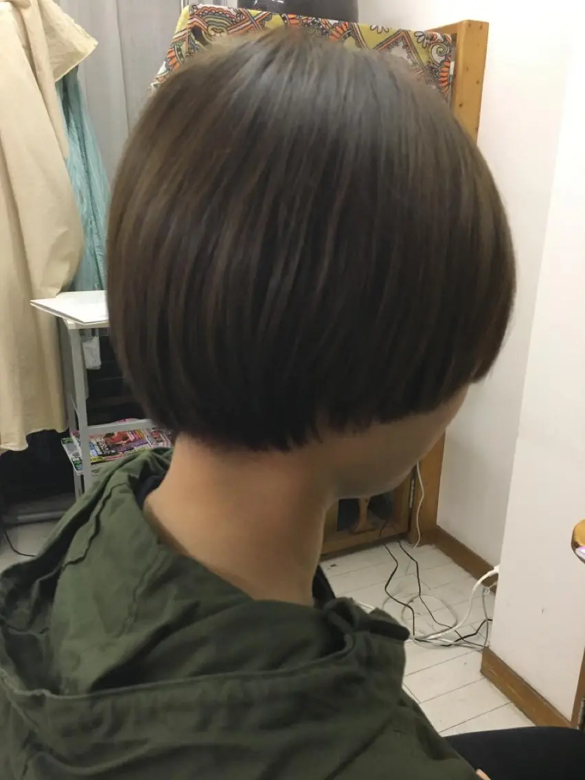 ショート カラー CRADLE Takeuchiのヘアスタイル
