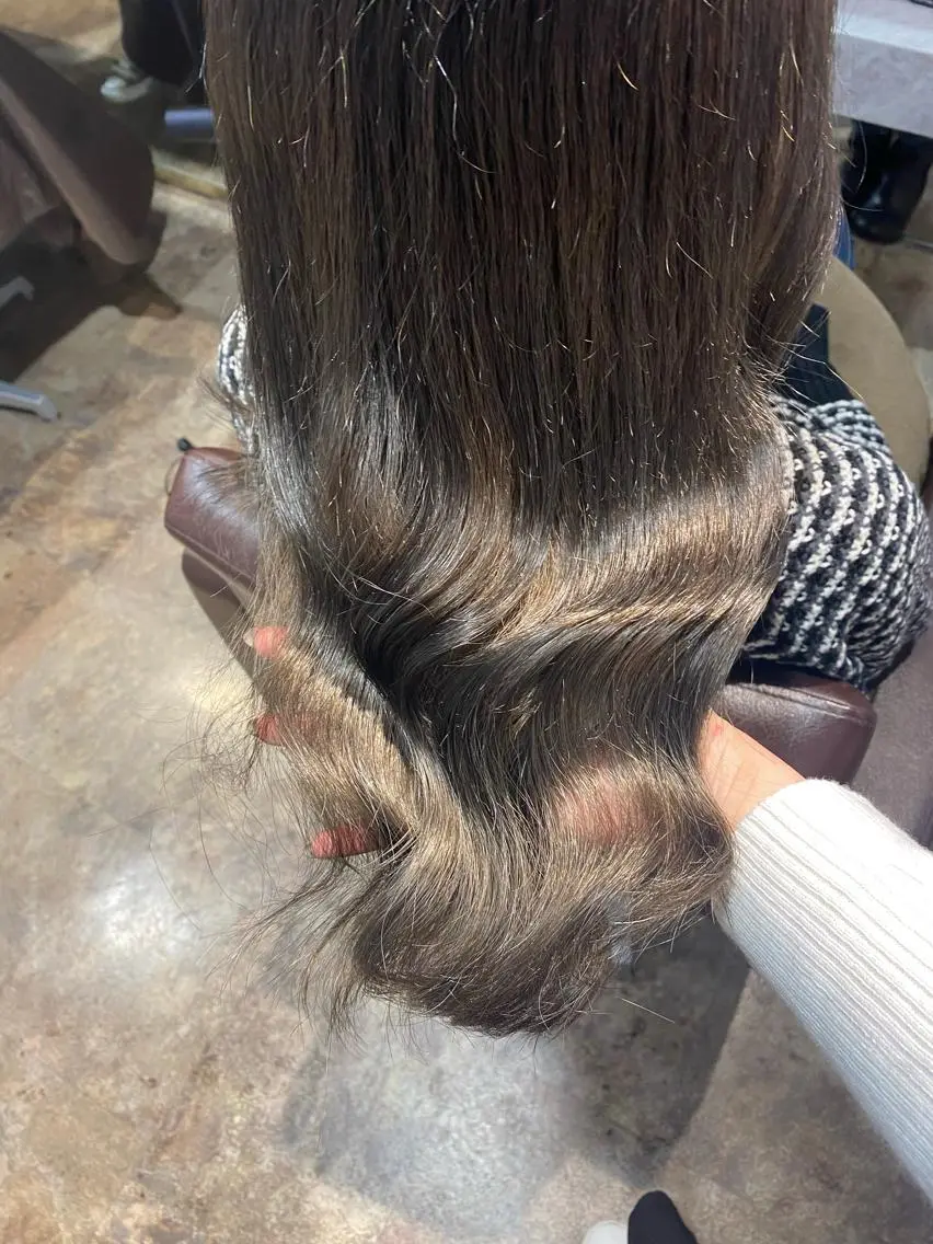 カラー グレージュ ハイライトカラー ヘアカラー トリートメント 韓国ヘア/艶髪🎀 宮川みほのヘアスタイル