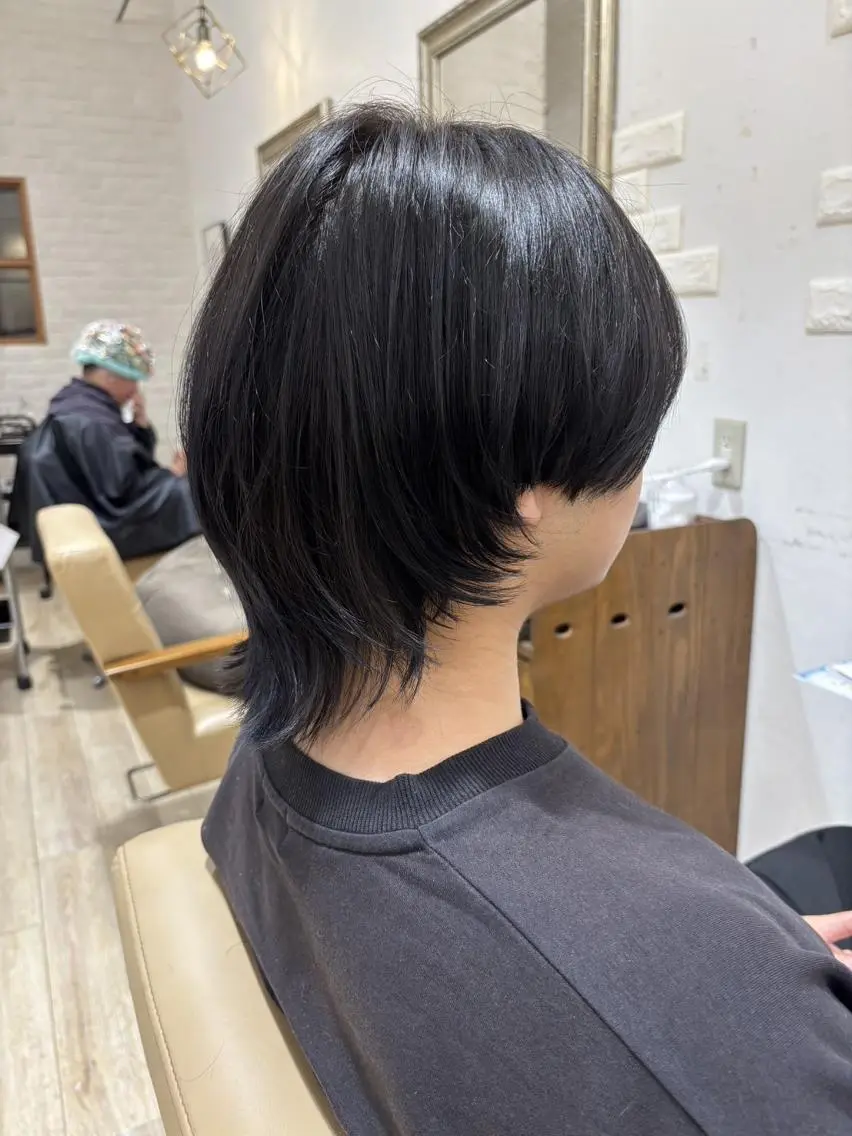 ショート メンズ マッシュウルフ マッシュ メンズウルフカット くびれヘア ウルフカット 【本陣】カット モデル/朝岡 慧のヘアスタイル