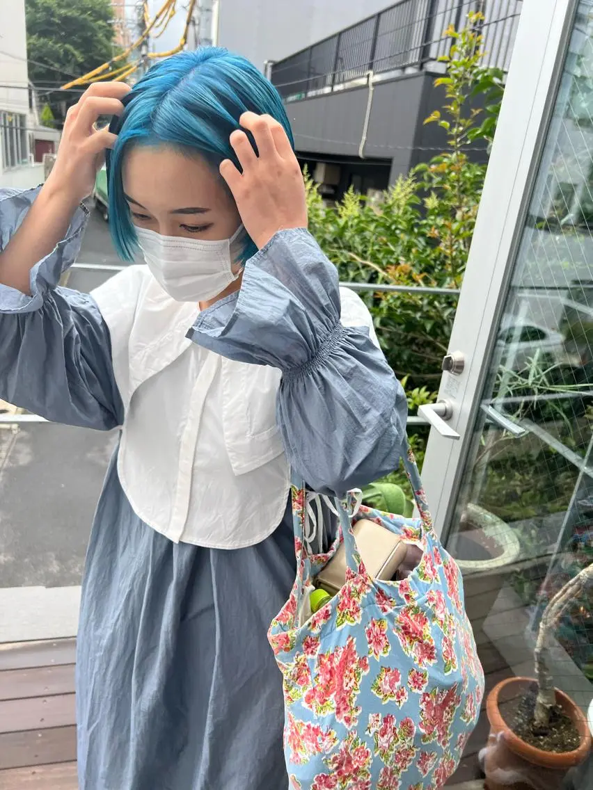 ショート カラー ブリーチ ブルーカラー ボブ カット ヘアカラー トリートメント sakoda shunkiのヘアスタイル