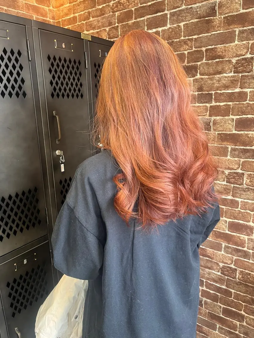 セミロング カラー パーマ ヘアアレンジ メンズ キッズ ネイル マツエク・マツパ アイブロウ メンズブリーチ メンズハイライト メンズインナーカラー メンズ韓国風 ブリーチ 久木原 ゆりのヘアスタイル