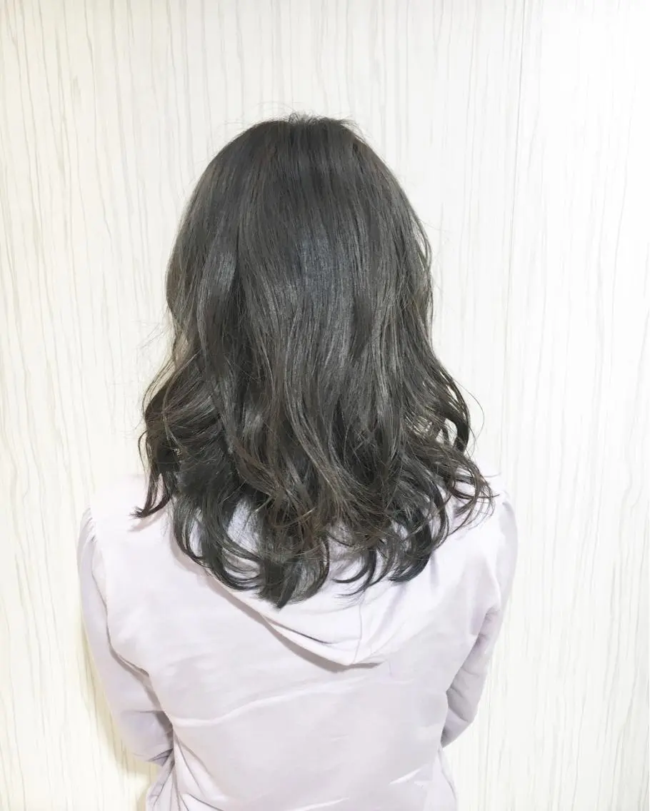 ショート ミディアム セミロング カラー パーマ ヘアアレンジ アッシュ アッシュグレー ✨艶髪✨透明感✨ 山内大樹のヘアスタイル