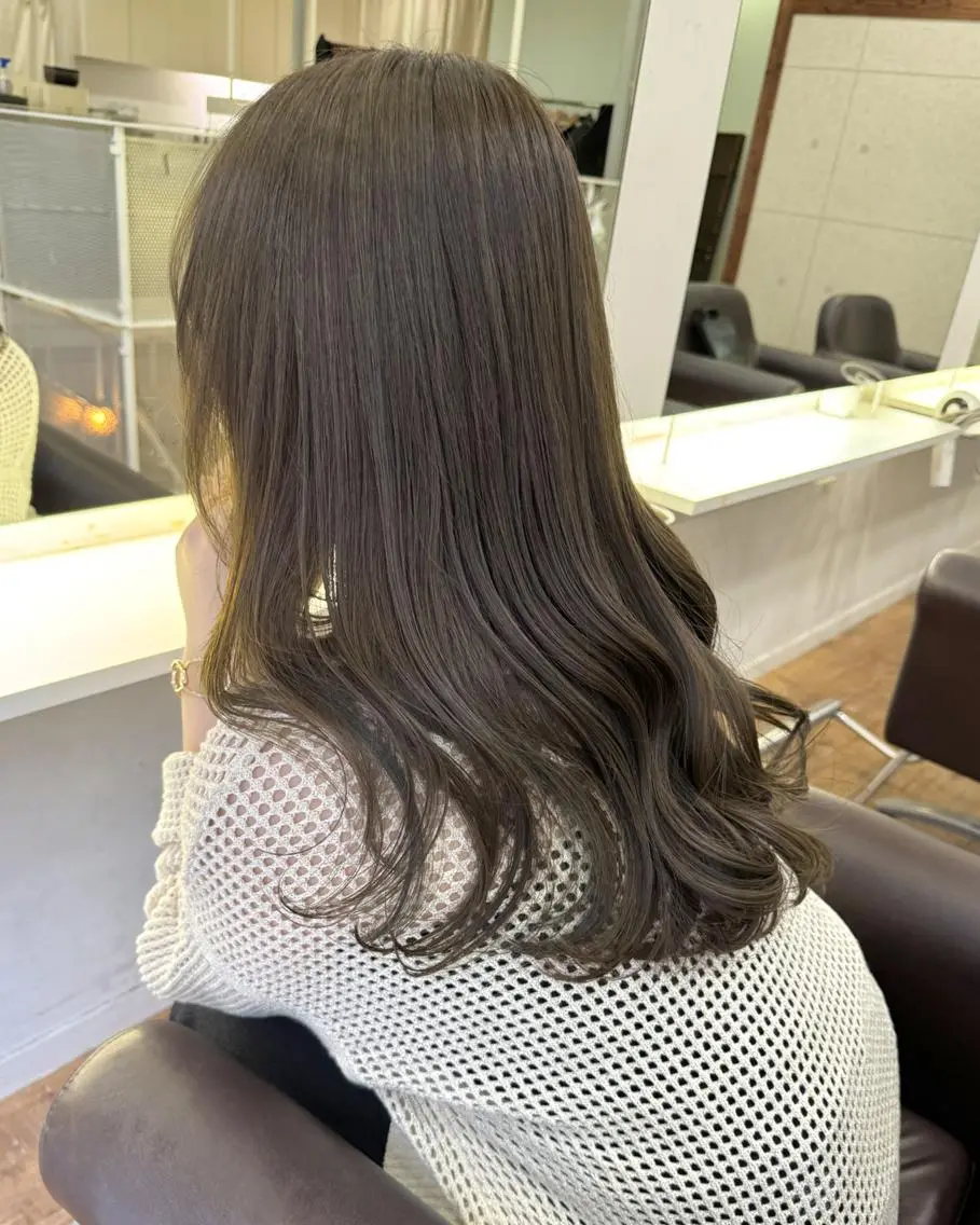 セミロング カット ヘアカラー トリートメント Hip's eyes meiのヘアスタイル