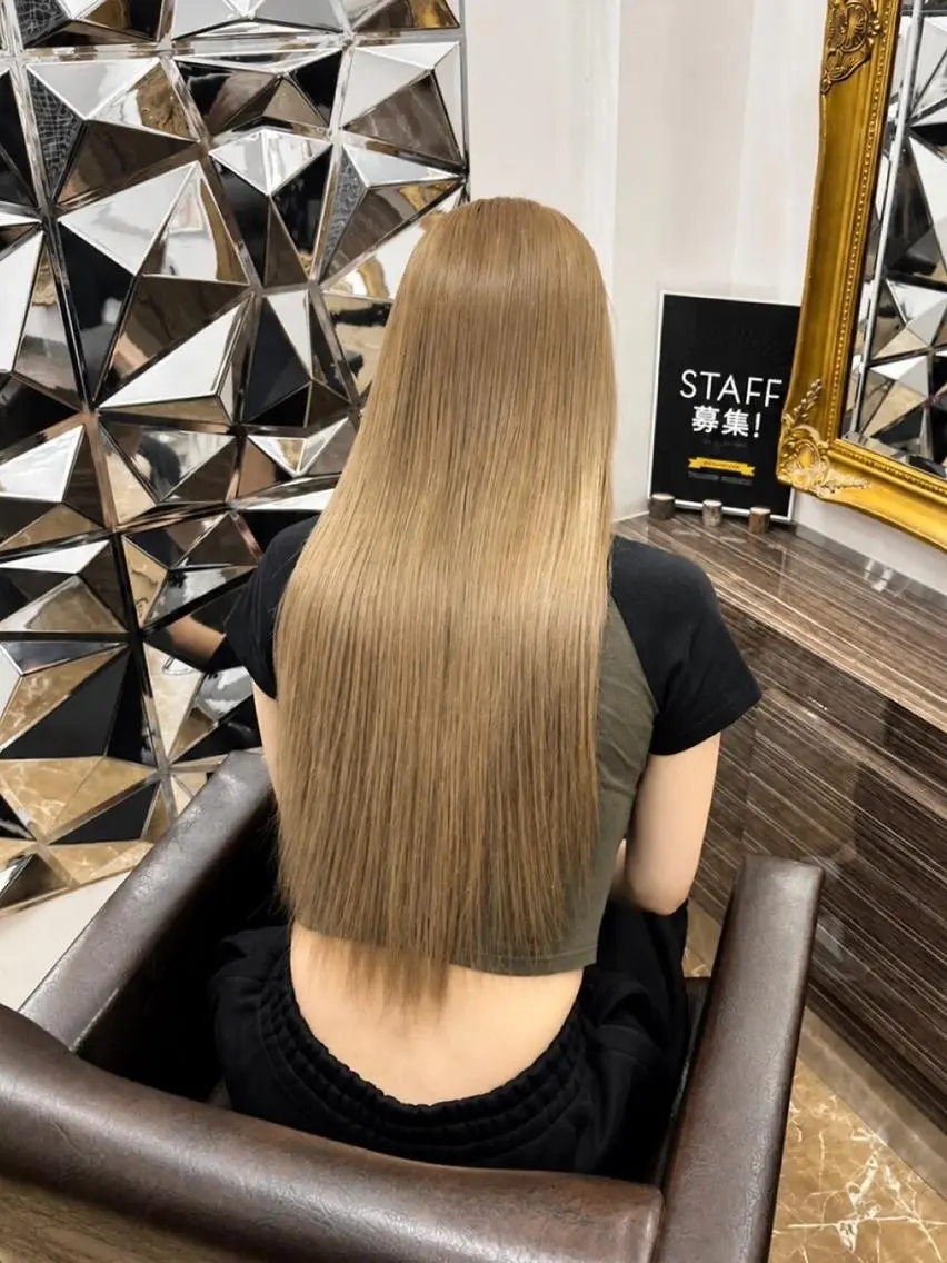 ロング カラー ヘアアレンジ シールエクステ バレイヤージュ ブリーチ ケアブリーチ ダブルカラー LIP 大阪本店 エクステ MISAのヘアスタイル