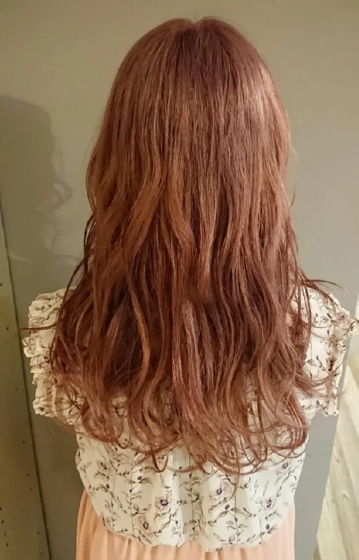 ロング カラー ベージュカラー ピンクカラー ピンクベージュ coii コイ【原宿/表参道】のヘアスタイル