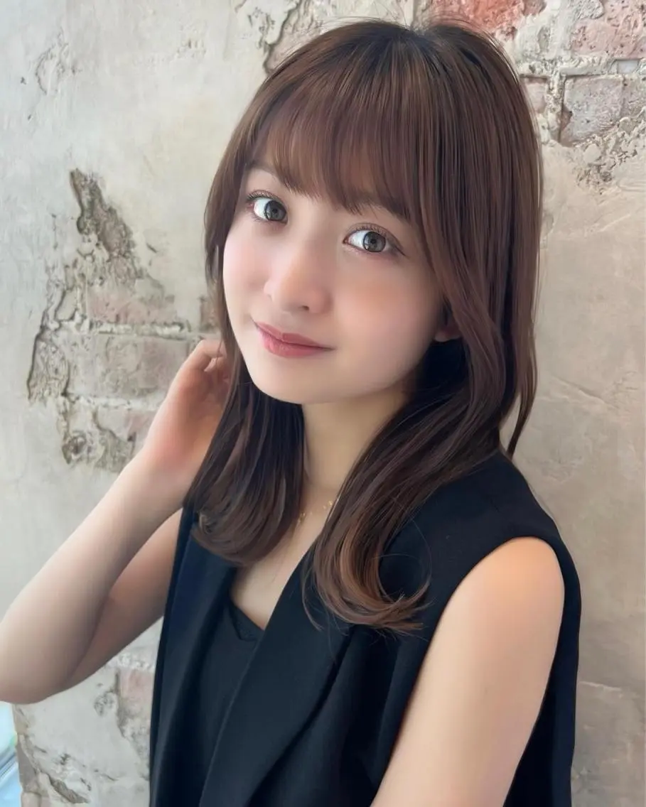 セミロング カラー ベージュカラー ブラウンカラー くびれヘア 髪質改善 縮毛矯正 🧡くびれヘア/前髪 顔周り🧡久原結衣のヘアスタイル