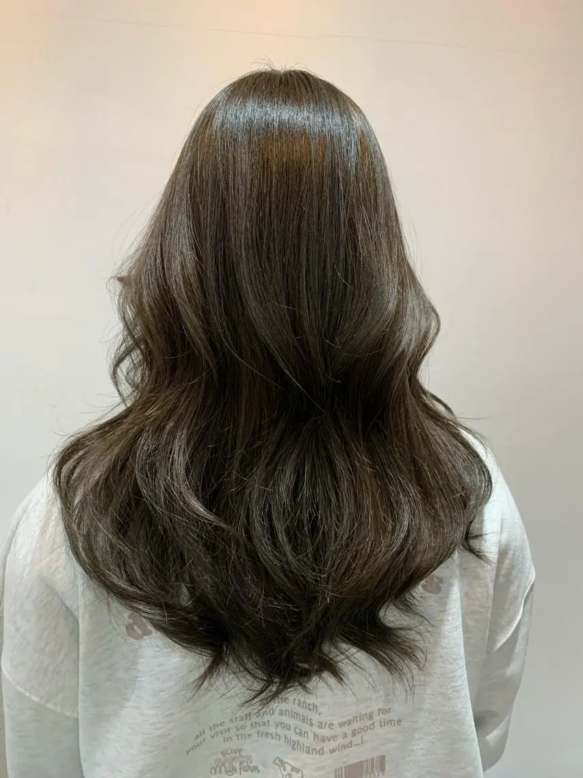 ロング カット ヘアカラー LITTLE _KATOのヘアスタイル
