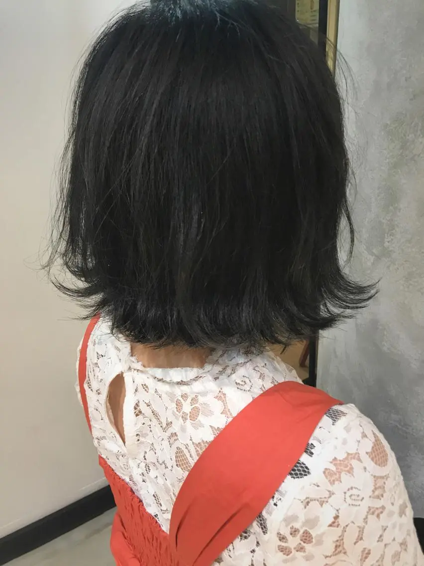 ショート カラー ブルーカラー グレージュ 松村 崇弘のヘアスタイル
