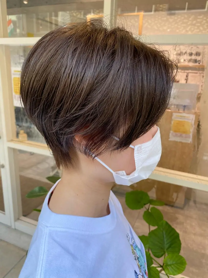 ショート カット ヘアカラー トリートメント 三好 智のヘアスタイル
