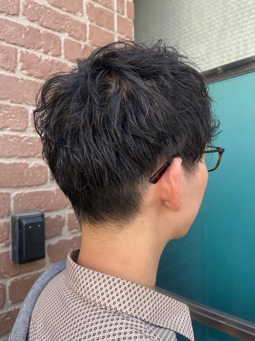 ショート カラー パーマ ヘアアレンジ メンズ キッズ ネイル マツエク・マツパ アイブロウ メンズブリーチ メンズハイライト メンズインナーカラー メンズ韓国風 ブリーチ 久木原 ゆりのヘアスタイル