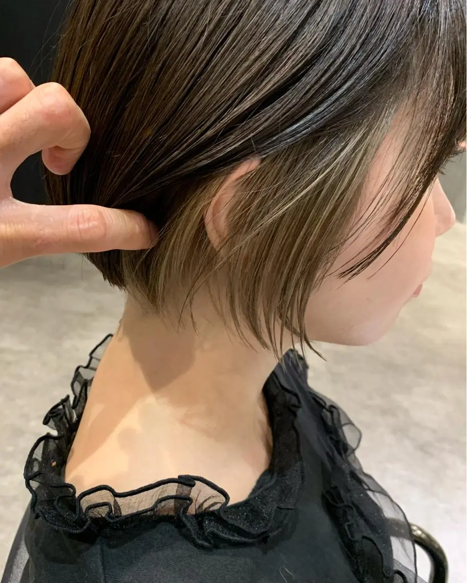 ショート カット ヘアカラー WEG 難波のヘアスタイル