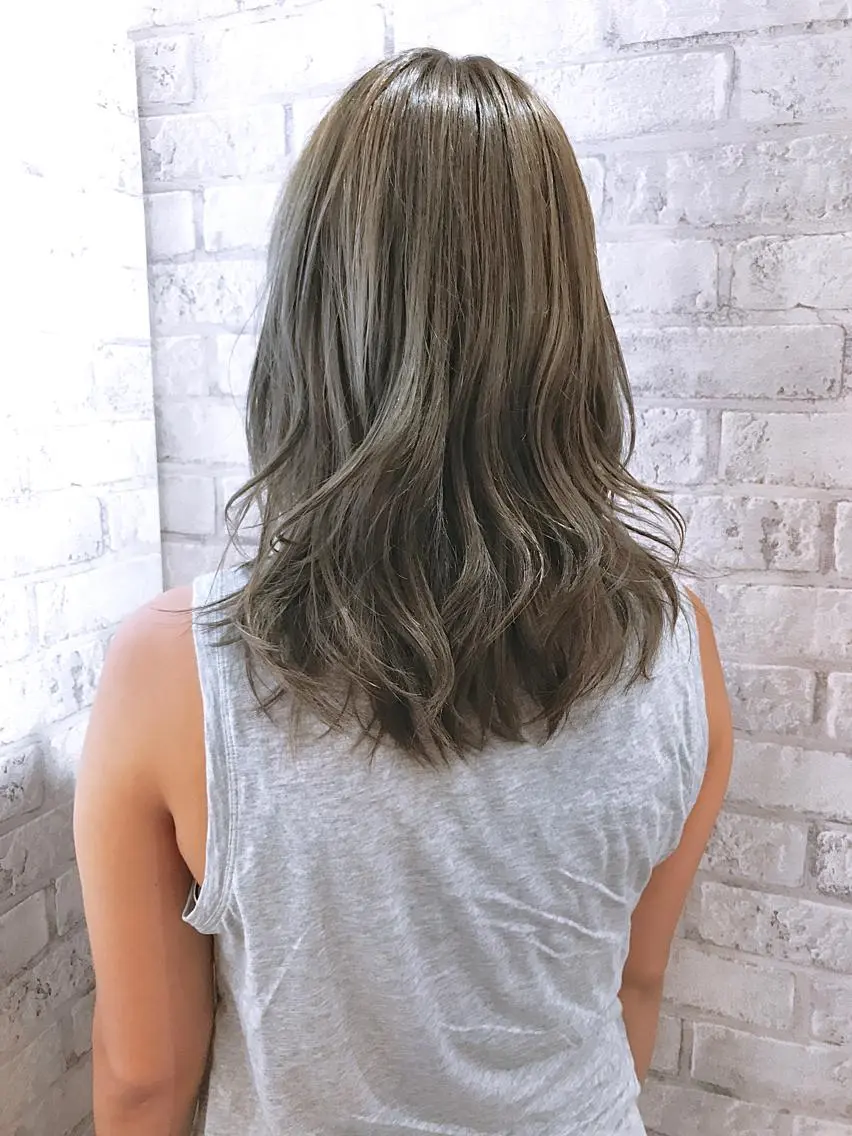ミディアム カラー パーマ ヘアアレンジ アディクシーカラー シルバー 心斎橋/縮毛矯正/ 髪質改善　吉見勇亮のヘアスタイル