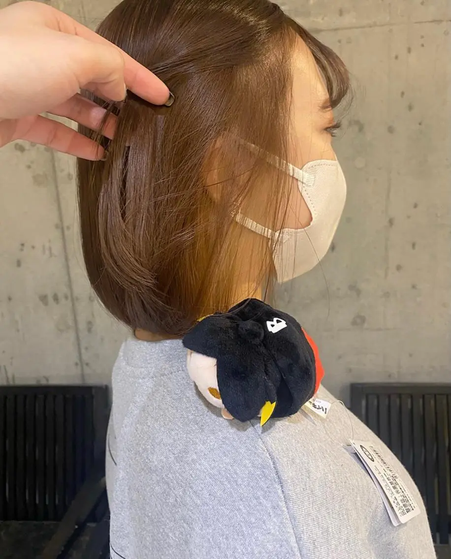 ミディアム カラー アッシュ ベージュカラー 黒髪 ブルーカラー ブルーブラック 艶感/韓国風 🤍moeka🤍のヘアスタイル